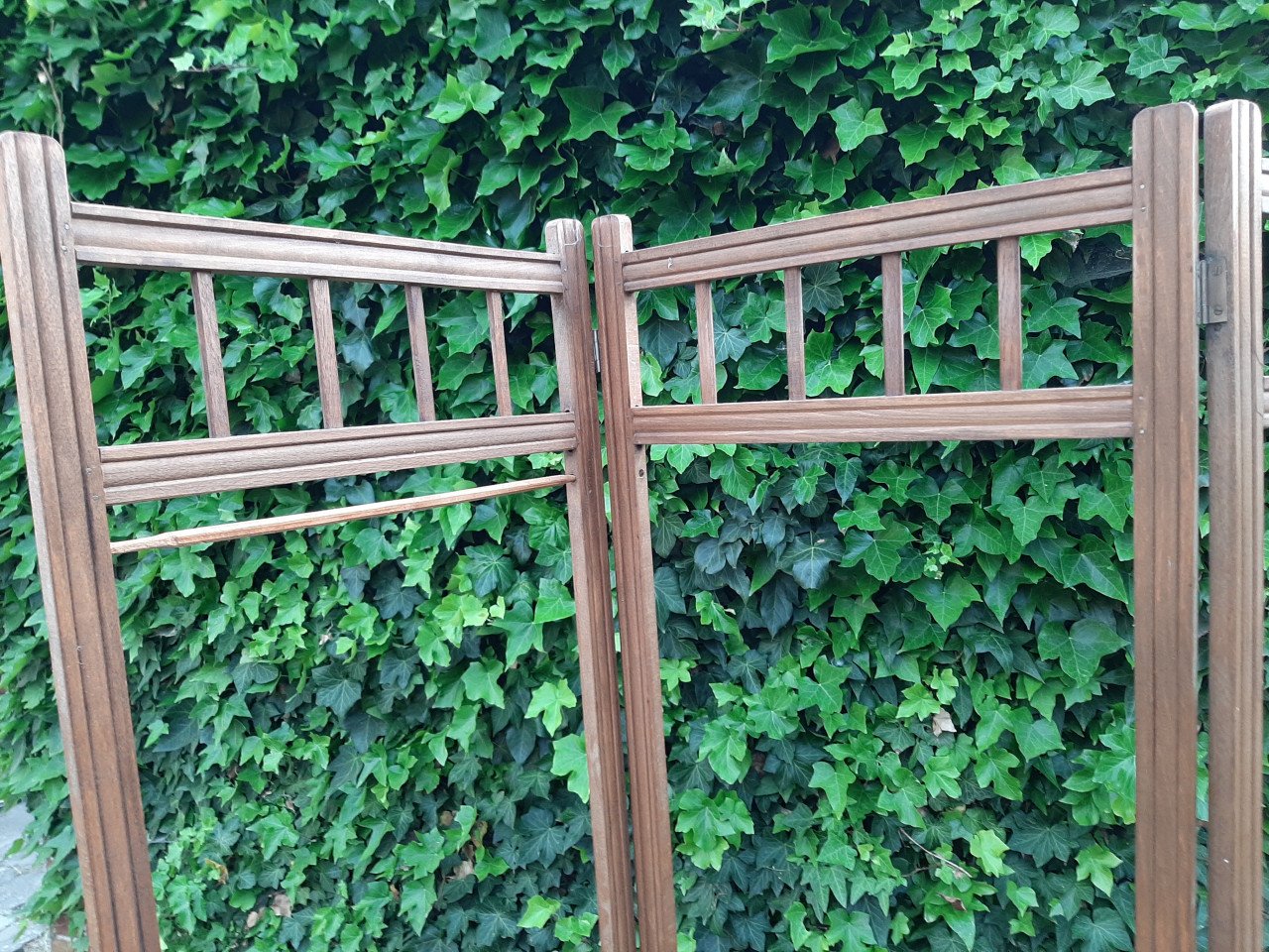 Houten frame van een kamerscherm