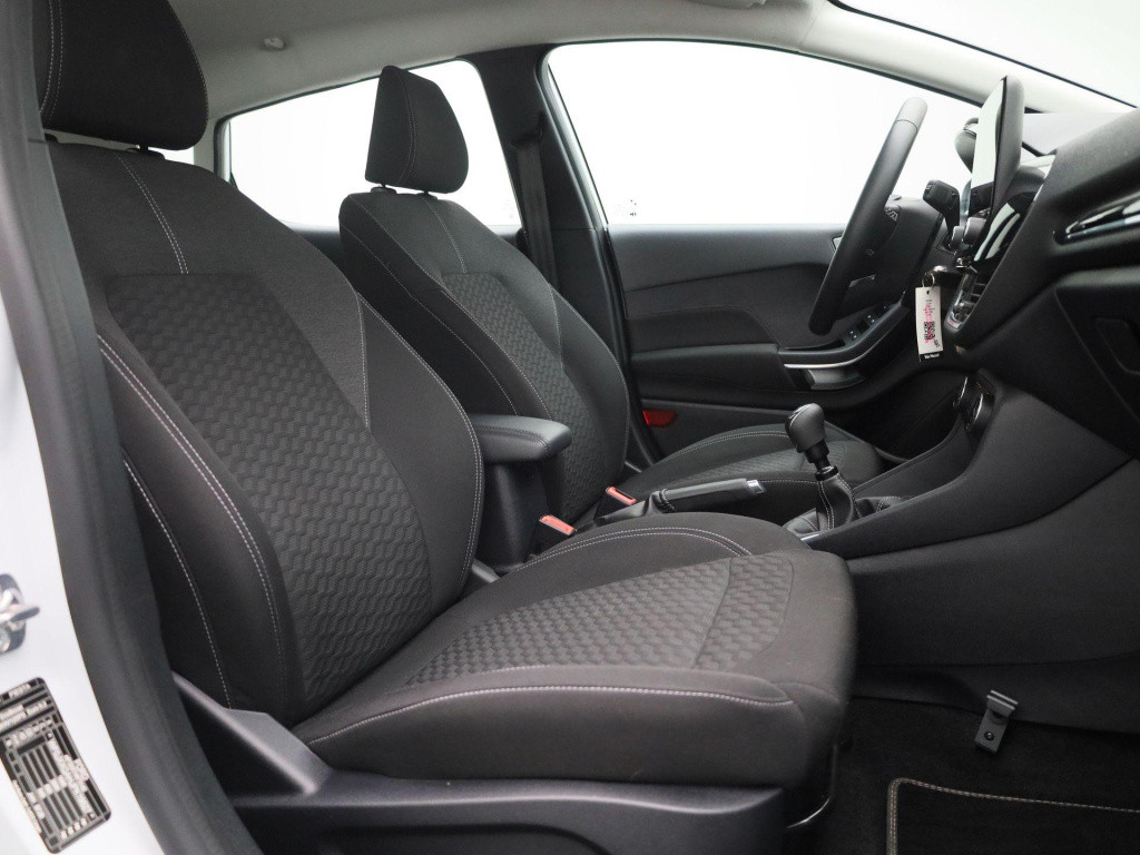 Ford Fiesta 1.0 ecoboost hybrid titanium | cruise control | parkeer sensore