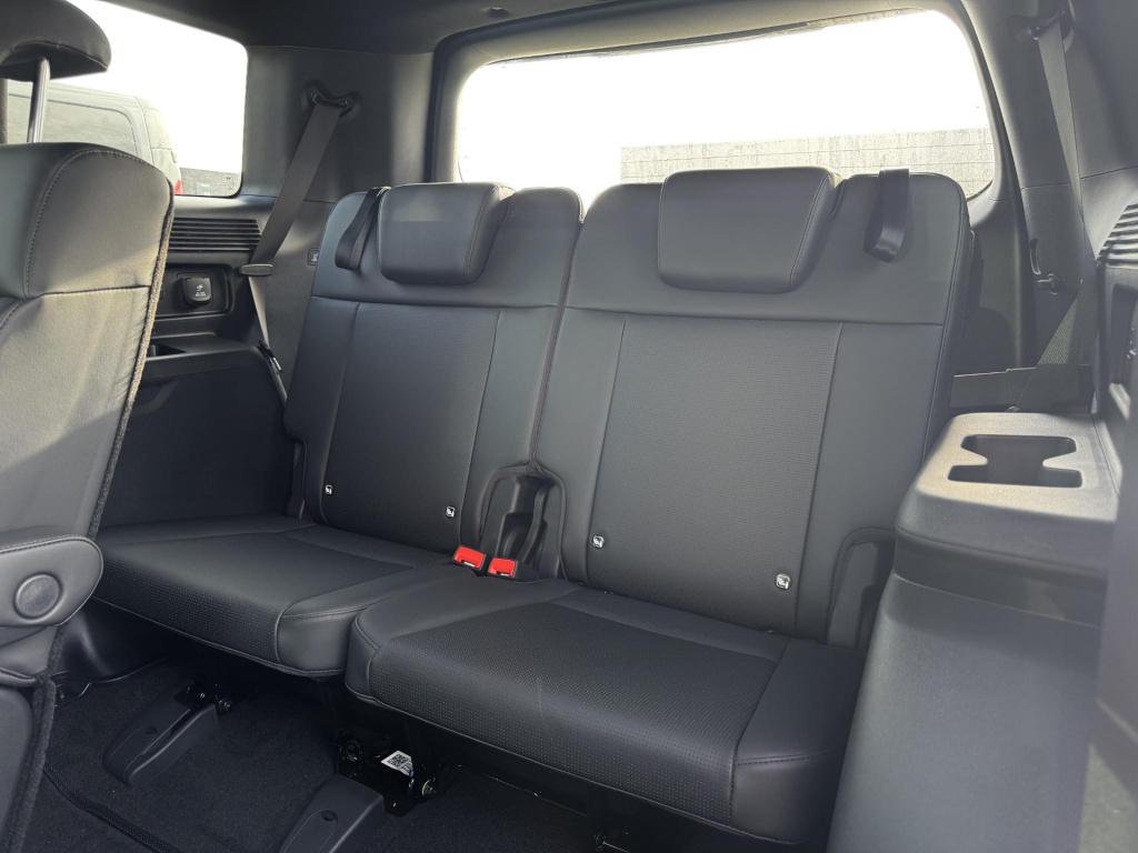 Hyundai Santa Fe 1.6 t-gdi phev black line 4wd 6p. cyber sage lakkleur
