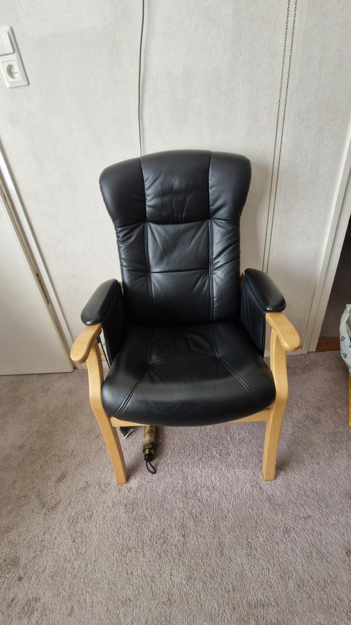 3 stoelen, met verstelbare rugleuning