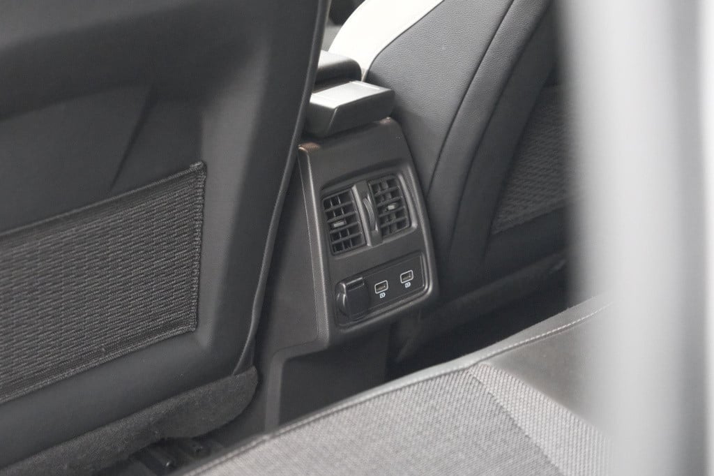 Renault Captur 1.6 e-tech plug-in hybrid 160 intens | trekhaak | camera | a