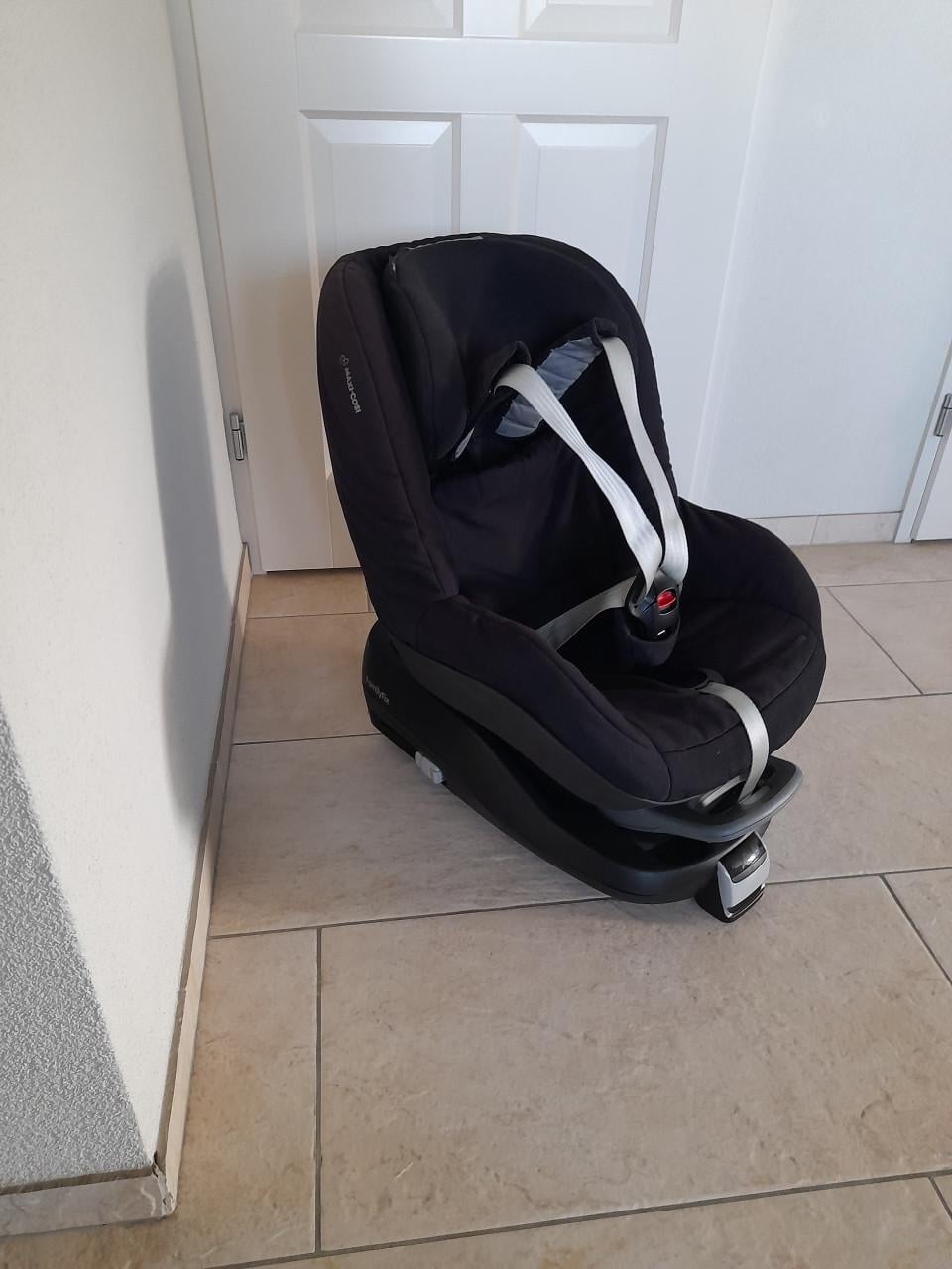 Maxi-cosi Pearl autostoel 9/18 kg met isofix ( in goede nette staat)