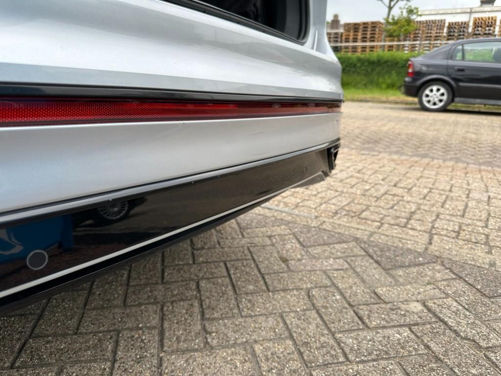 Volkswagen Tiguan 1.5 tsi r-line business+ trekhaak camera 20'' black style