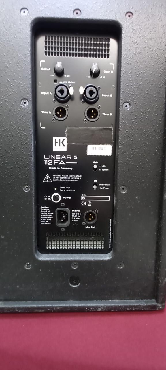 Complete PA-set : 2xHK Linear5 112FA+ hoezen+statieven+ combi kabel
