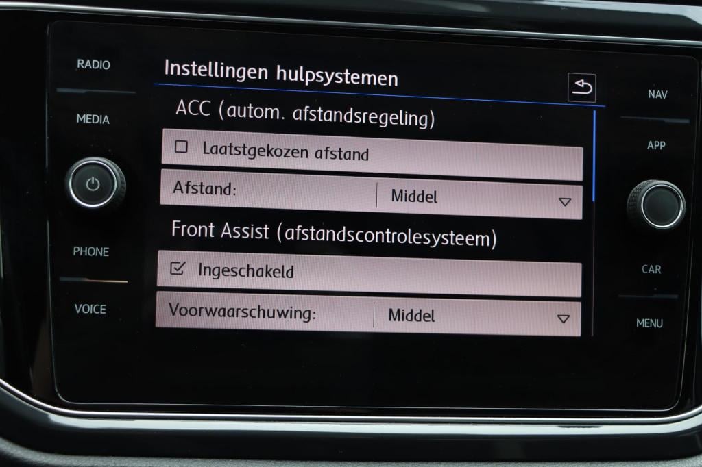 Volkswagen T-roc 1.5 tsi sport 150pk