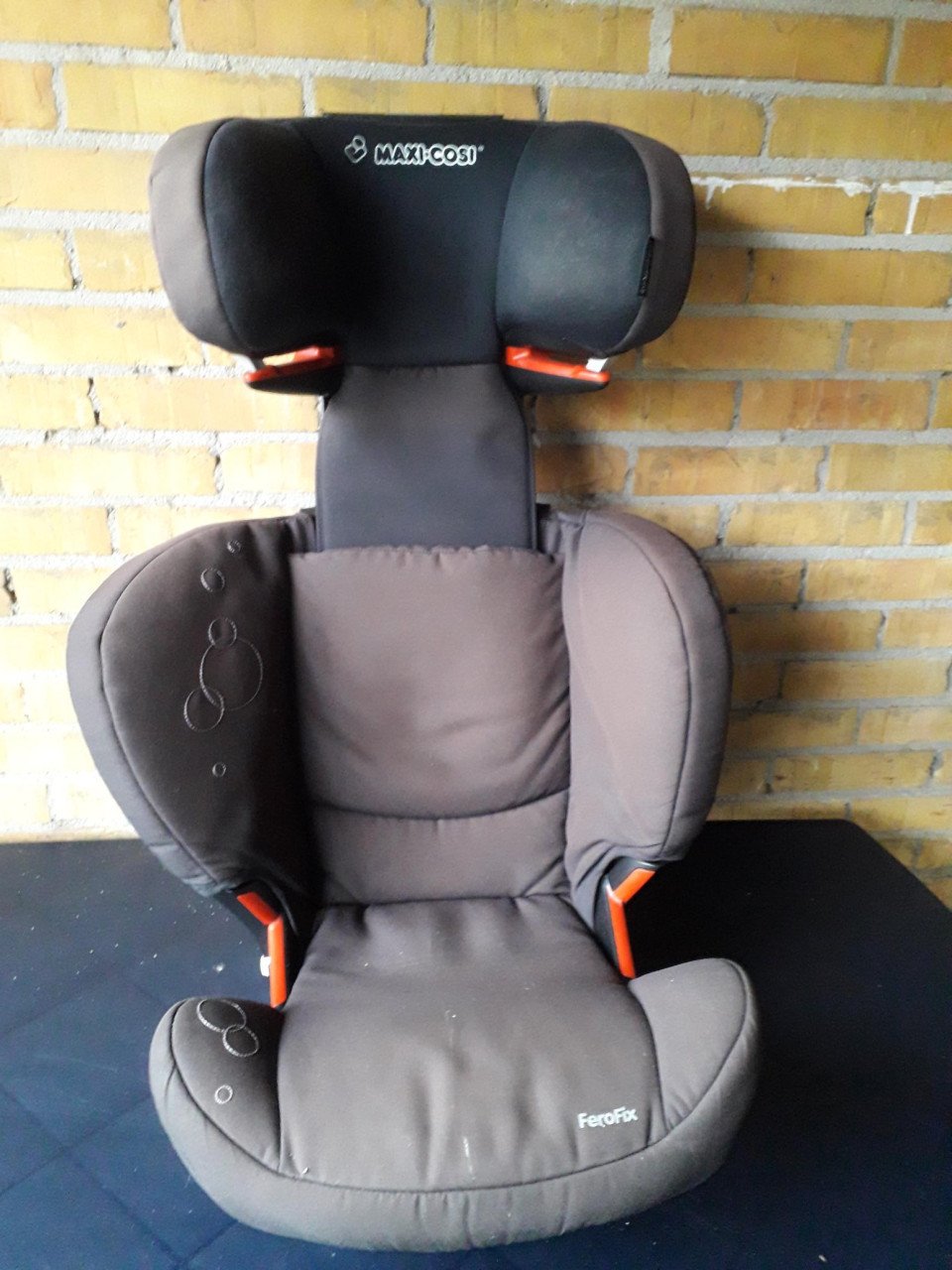 Maxicosi autostoel isofix (ferofix t otal black) !2 Stuks!