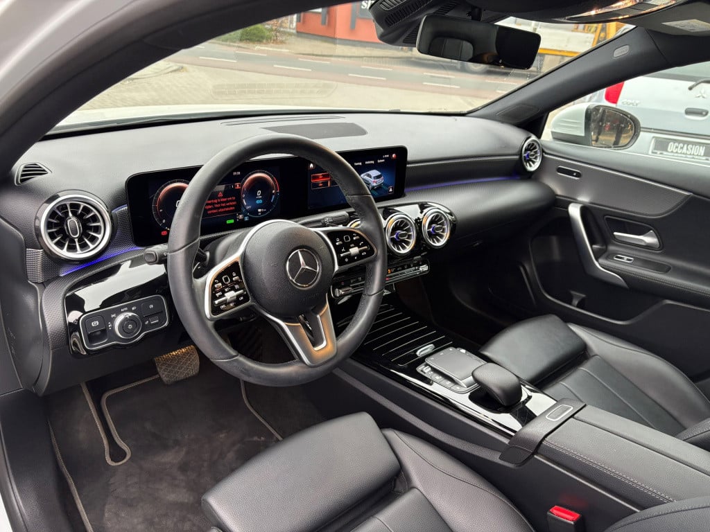 Mercedes-Benz A-Klasse 250 e business solution luxury limited