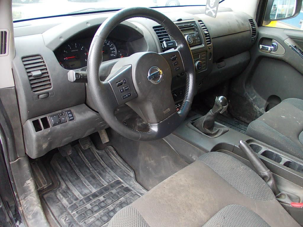 Nissan Navara 2.5 dci 4wd bj. 2010 motor defect!! export