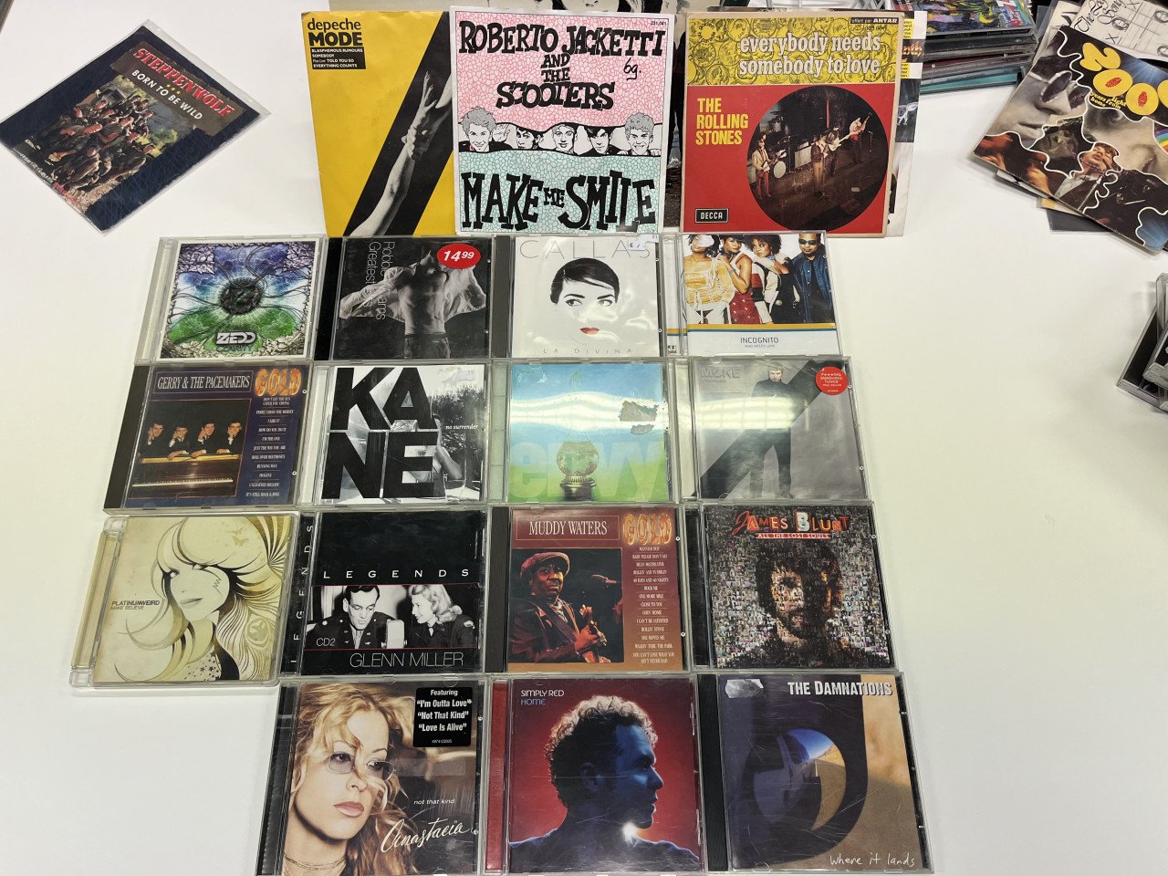 Deze cd’s en meer voor maar 1 euro 🤯 per stuk. ‘79 gaat stoppen.