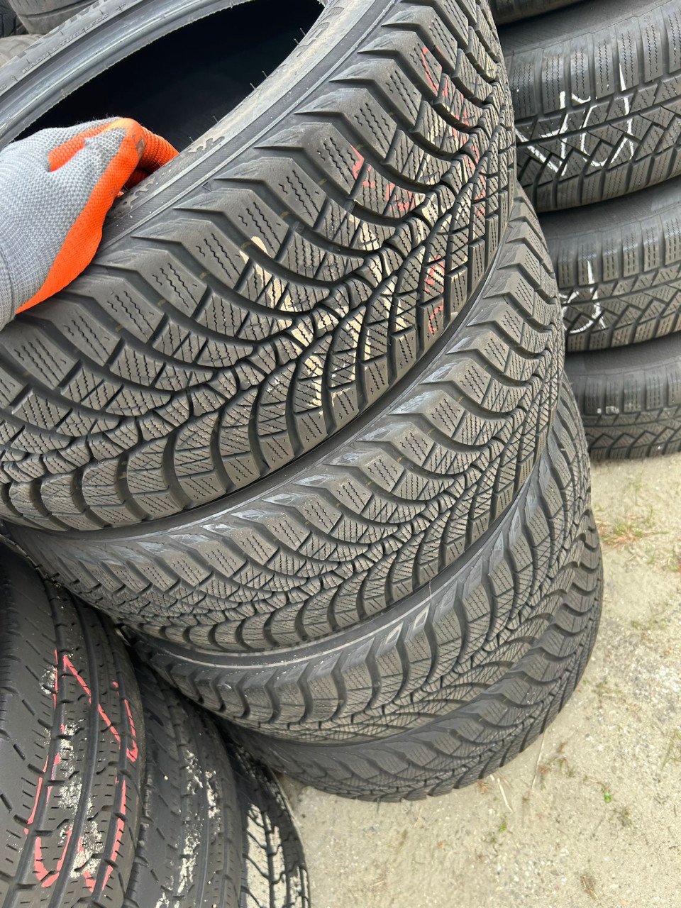 BAND KUMHO WINTERCRAFT 225/55/17R