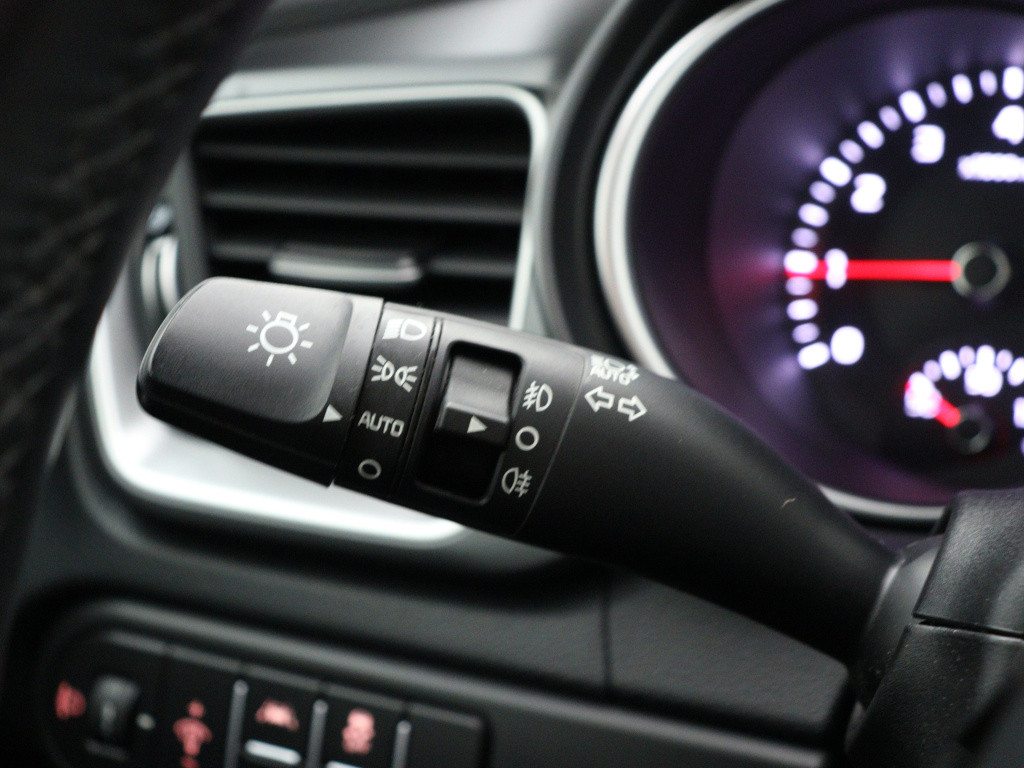 Kia Xceed 1.5 t-gdi mhev dynamicline limited | navigatie | achteruitrijcame