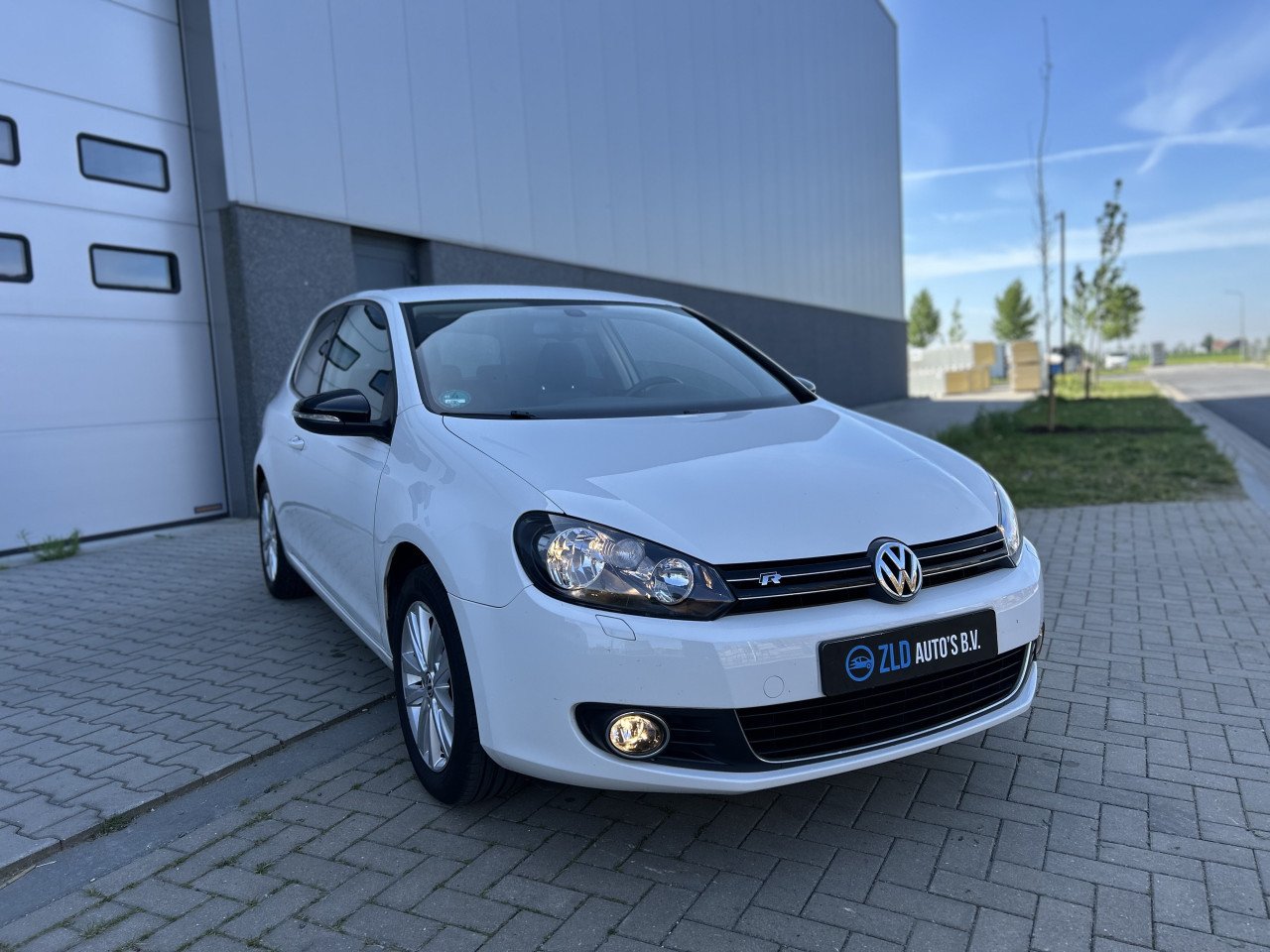Volkswagen Golf 1.4 Style/R-LINE-CRUISE CONTR/APK/STOELV.