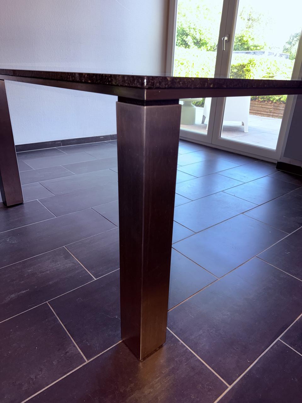 Design eettafel 8 personen vierkant