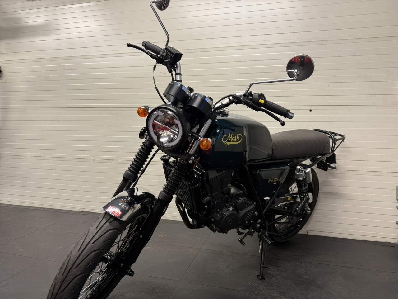 Zeer nette en jonge Mash British Seven 125!