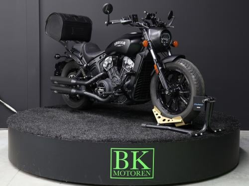 SCOUT BOBBER | Dr. Jekill & Mr. Hyde | BTW Motor