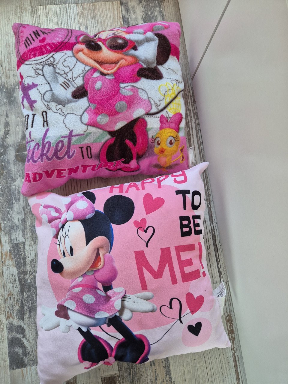 2x kussen minnie mouse