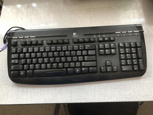 Logitech PS-2 keyboard