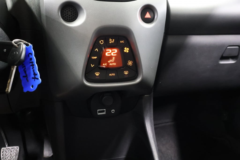 Toyota Aygo 1.0 vvt-i x-cite