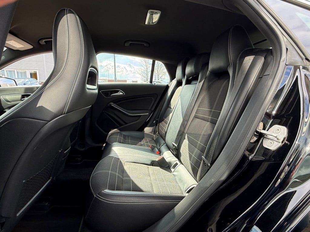 Mercedes-Benz Cla shooting brake 180 ambition