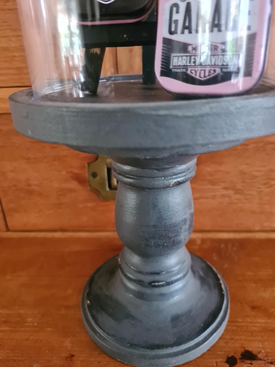 Brocante glazen stolp met zwarte houten voet