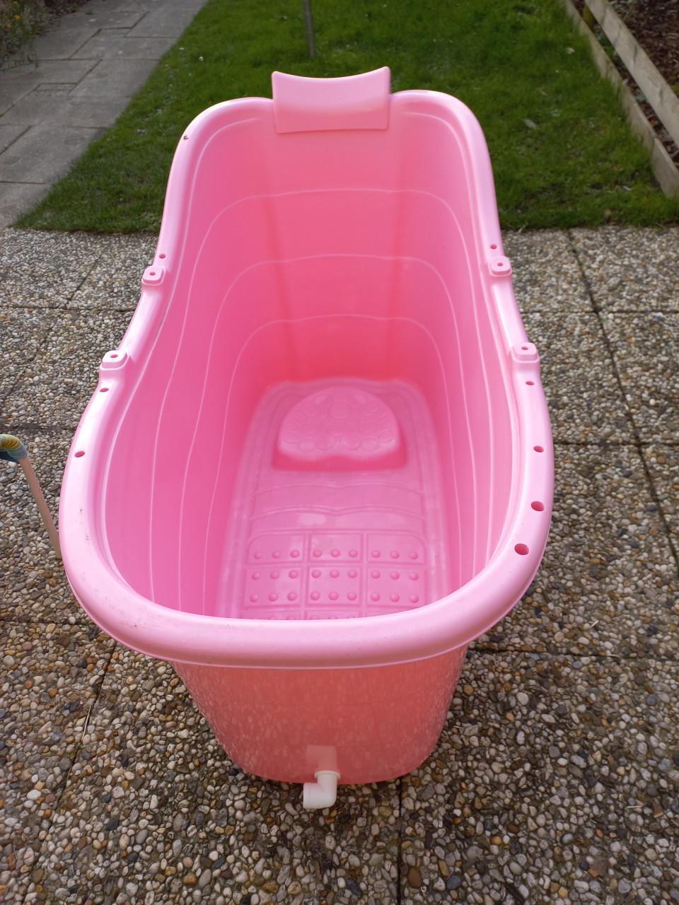 Kunststof bad roze