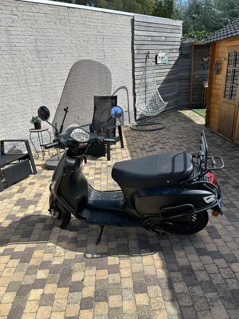 Scooter BTC RIVA