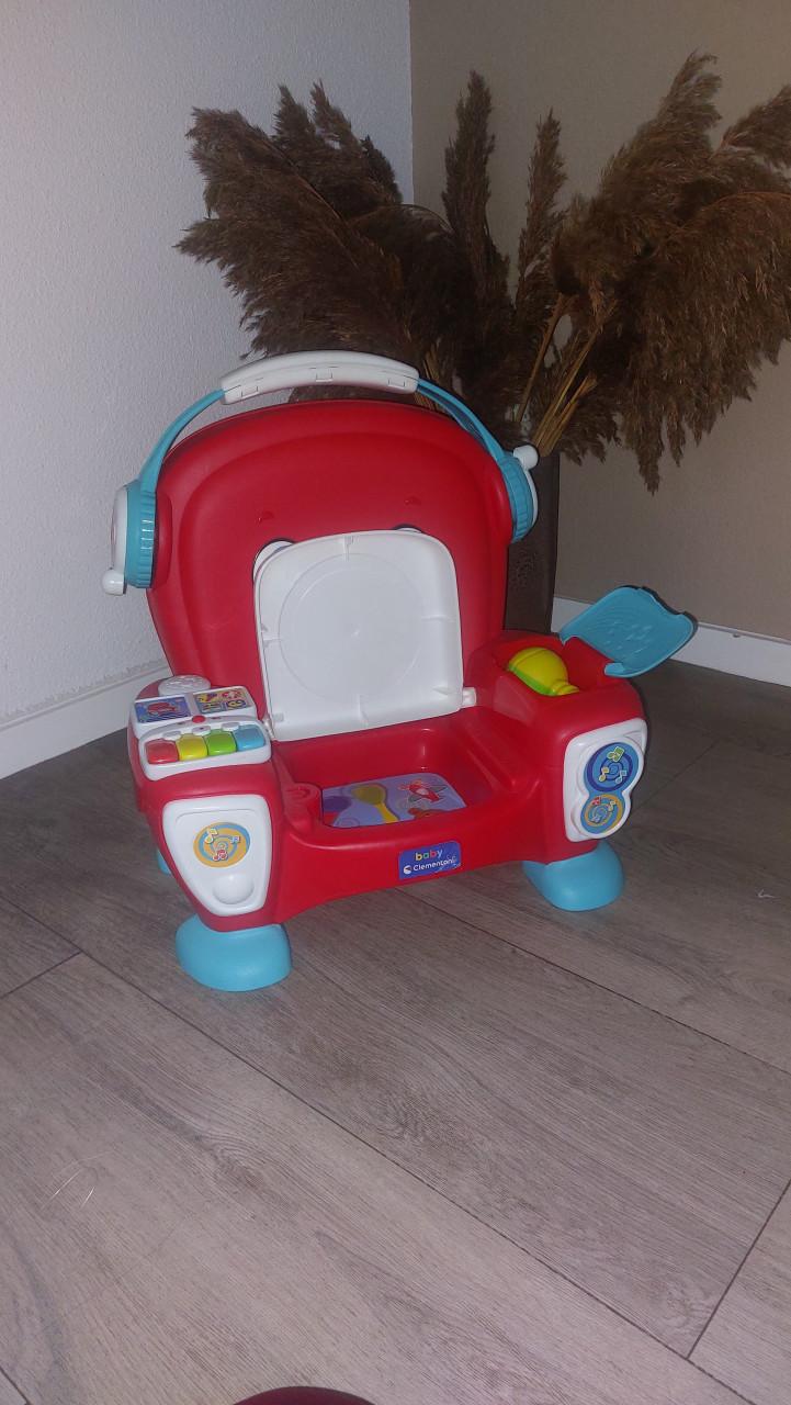 Clementoni Kinderstoel - Zing, Speel en Dans