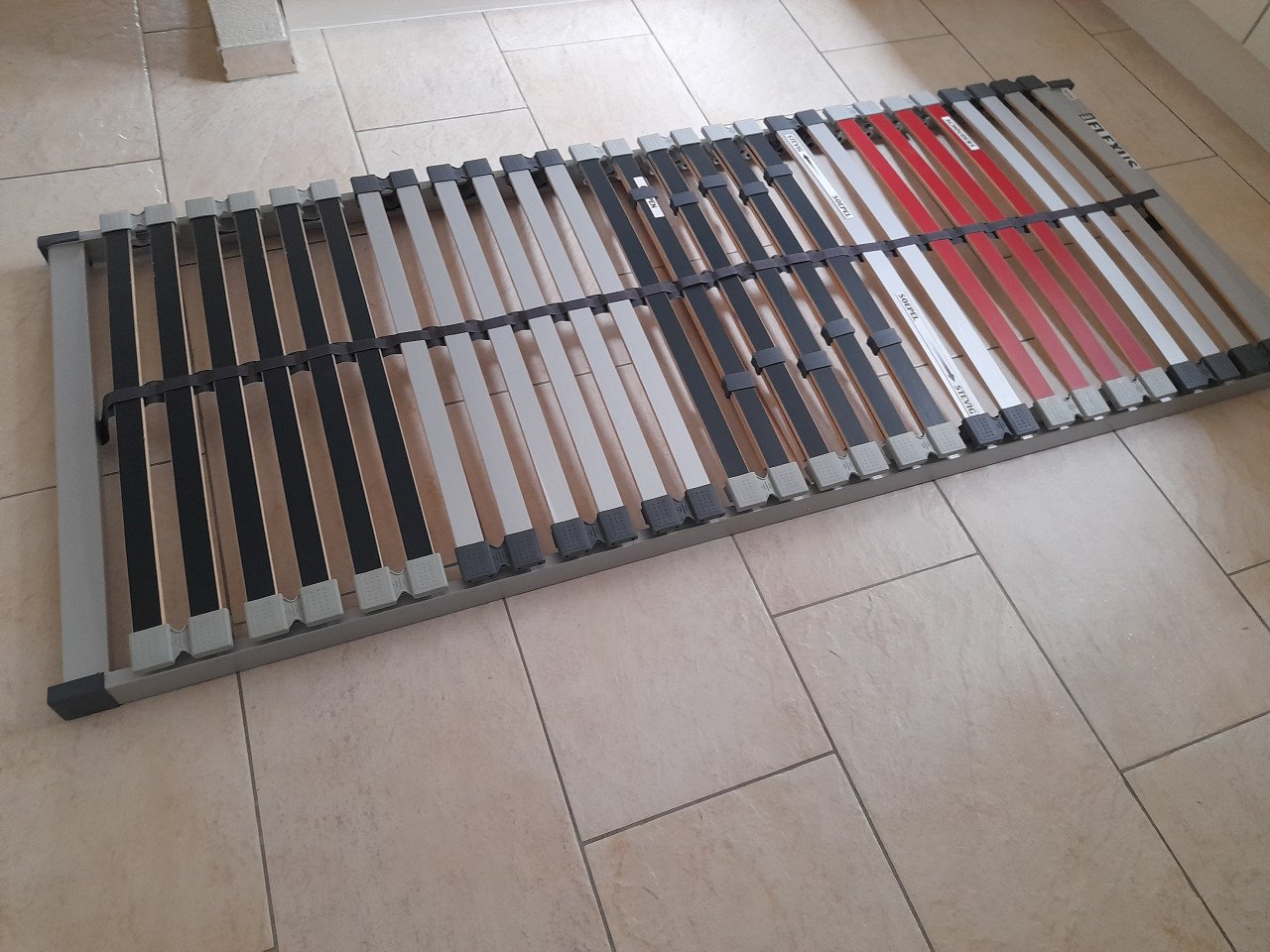 Stevige Lattenbodem 80 x 200 (in goede nette staat )