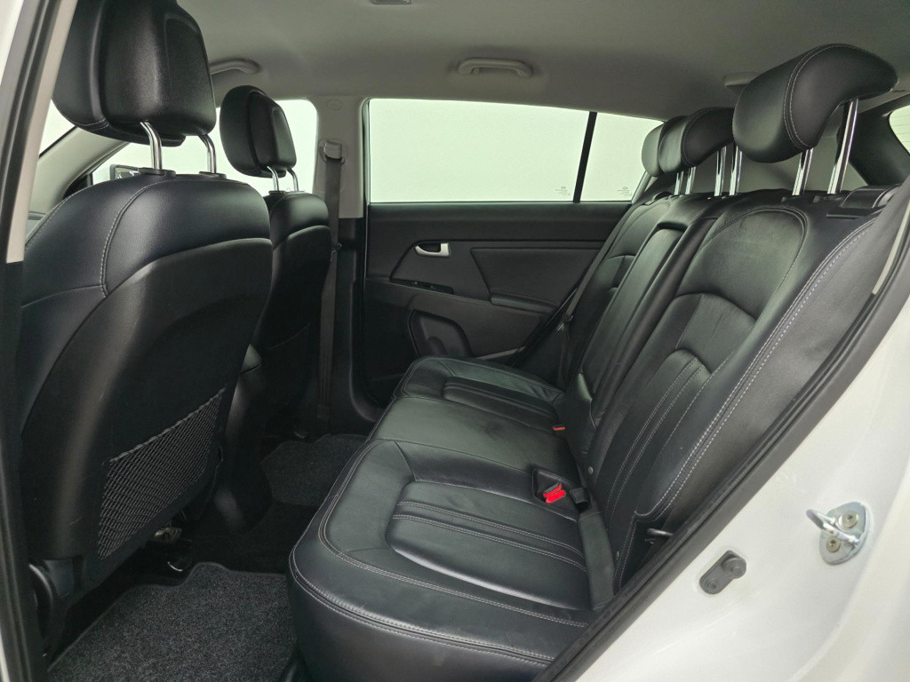 Kia Sportage occasion bomvolle auto! | tweedehands kia sportage met trekhaa