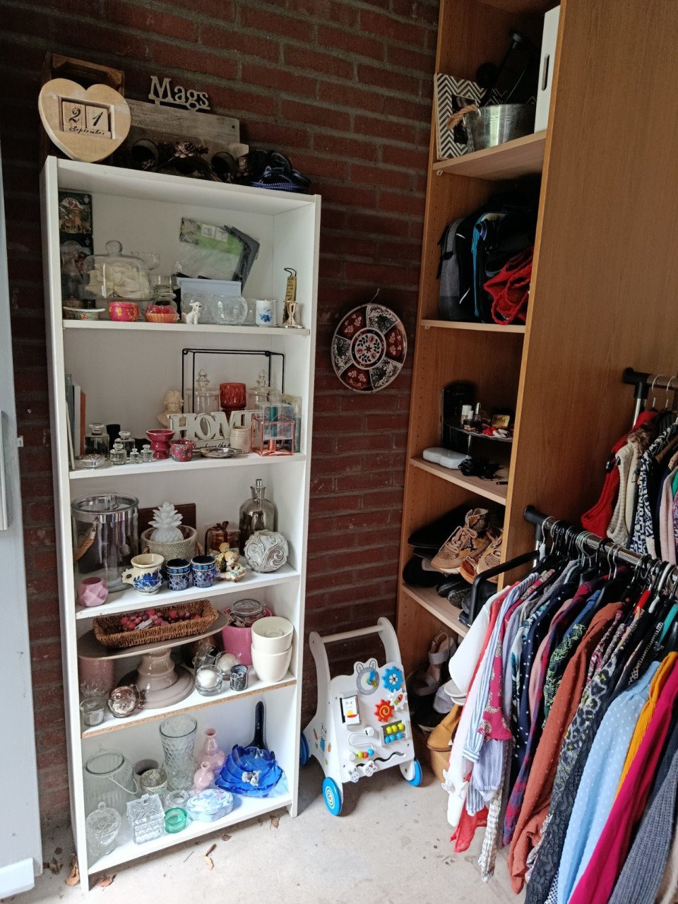 Kleine schuurverkoop