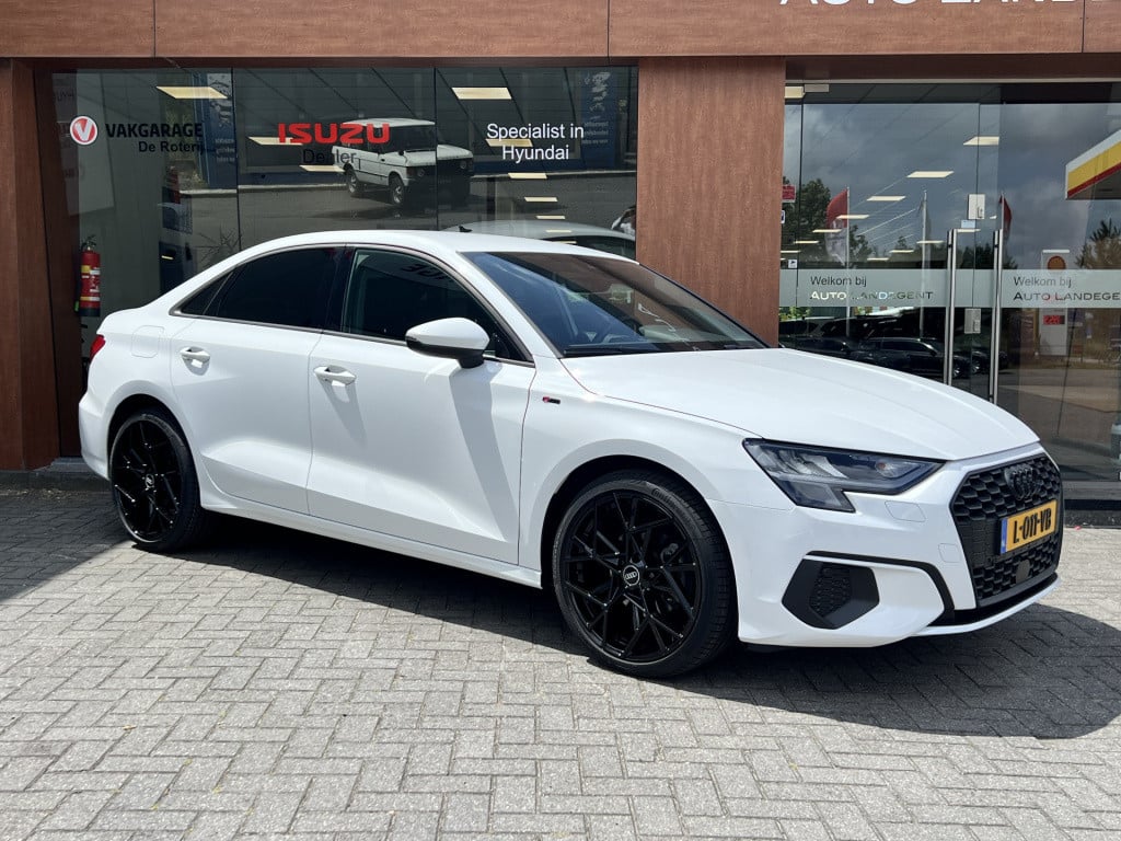Audi A3 limousine 30 tfsi pro line | apple-/android | digit. cockpit | dab+