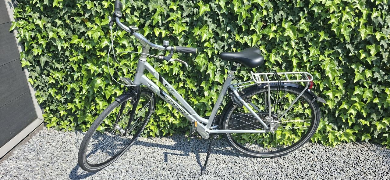 Damesfiets,merk Trek T500SL, izgst framemaat 50, €250.