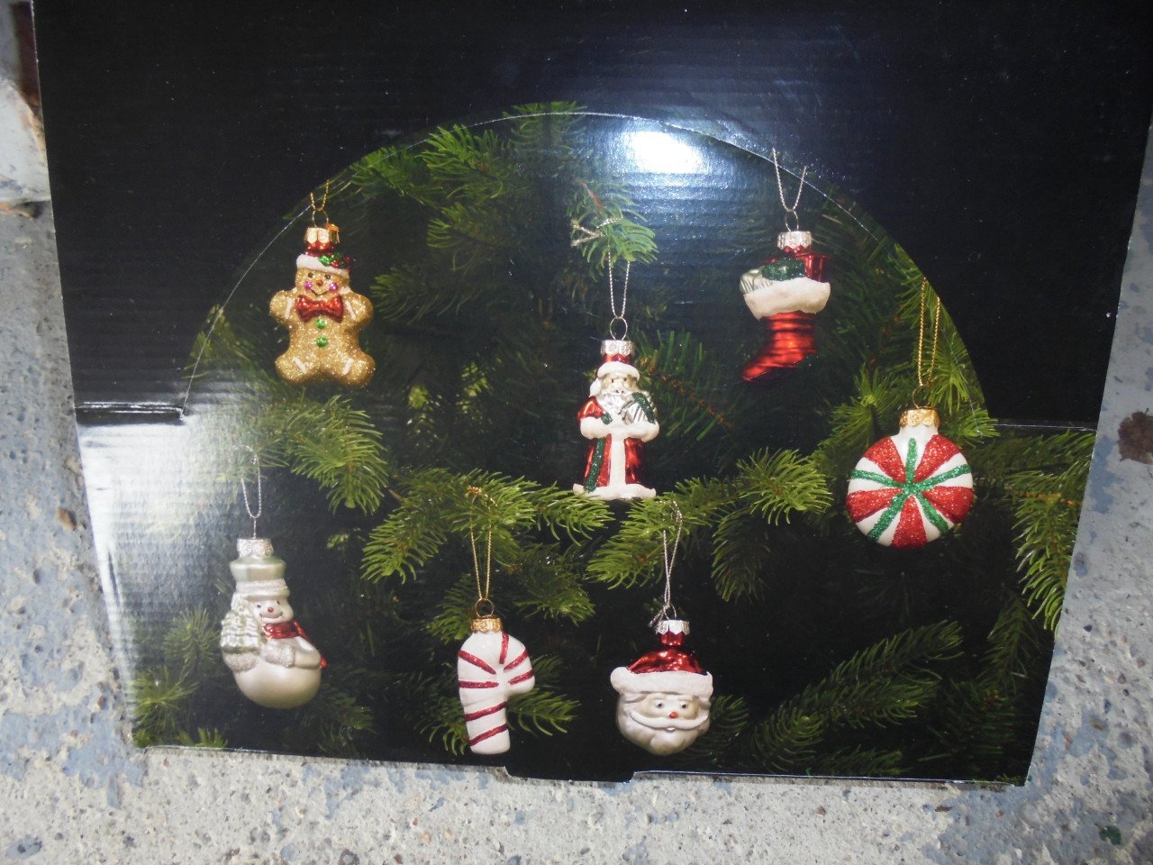Doos met 24 stuks Kerst decoratie