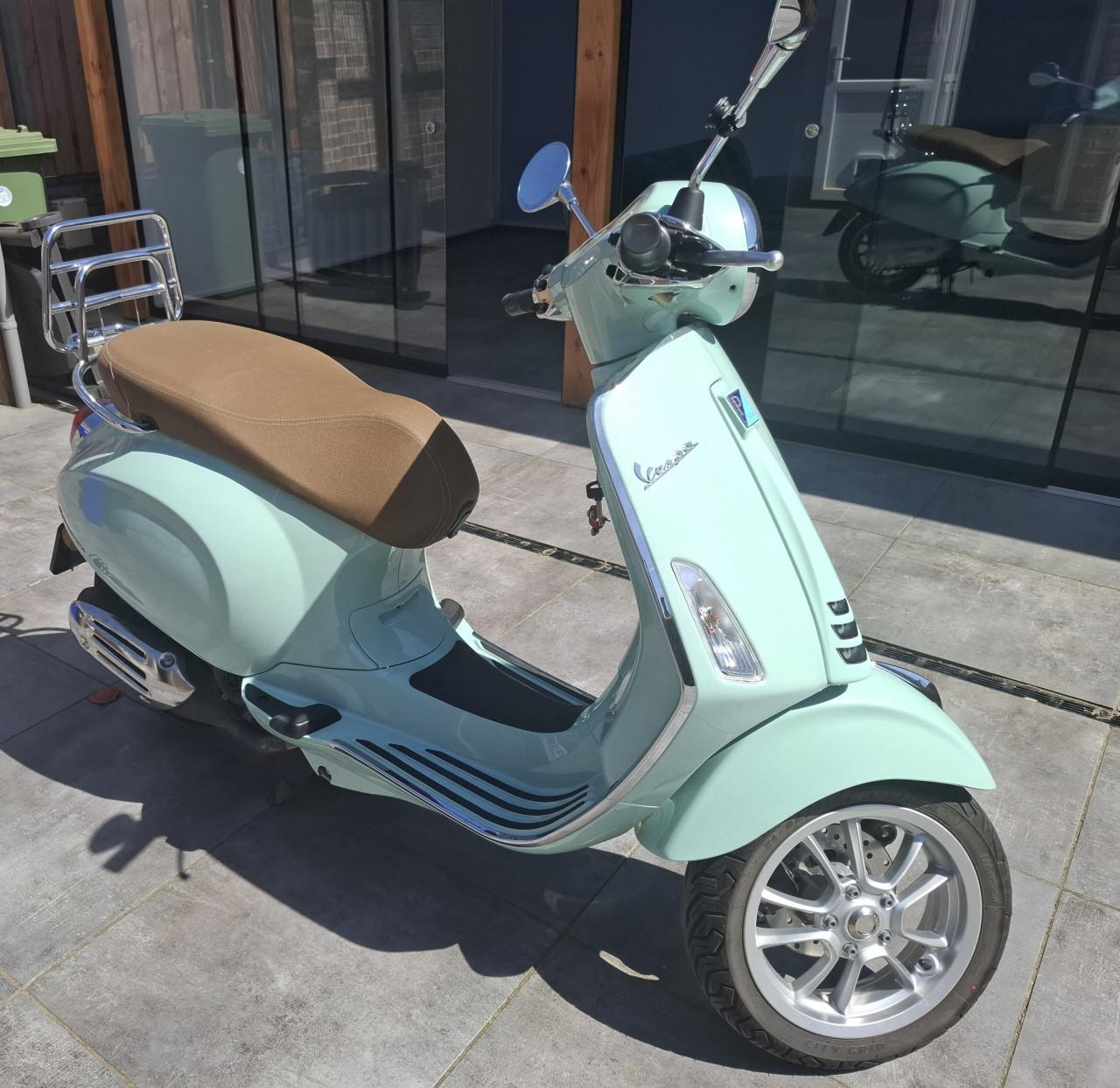 Vespa Primavera 2024