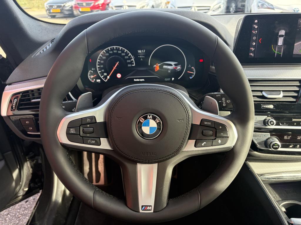 BMW 5 Serie touring 530i m-sport high executive | pano | leer | head-up | t