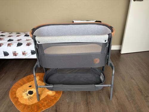 Maxi Cosi Iora co-sleeper grijs
