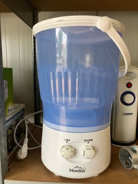 Mini camping wasmachine.
