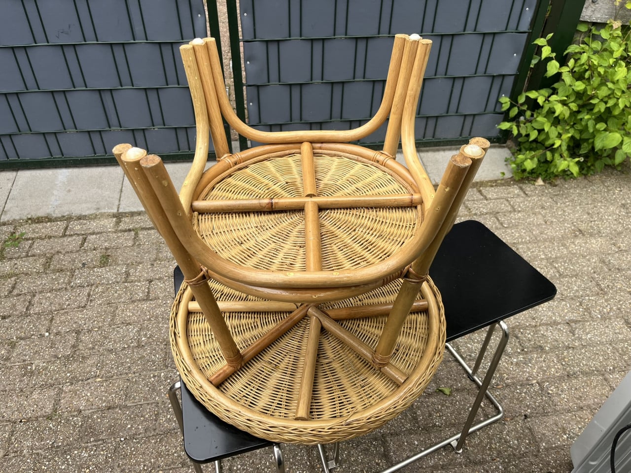 Rotan tafeltje