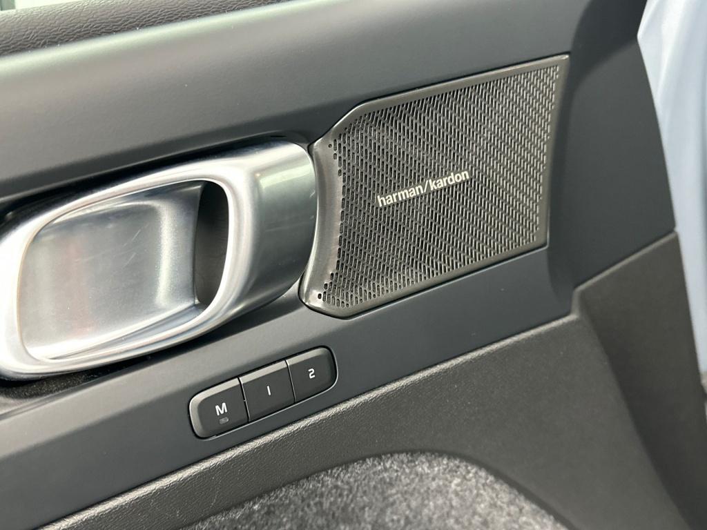 Volvo C40 recharge ultra 238pk| panodak| 360camera| h&k sound