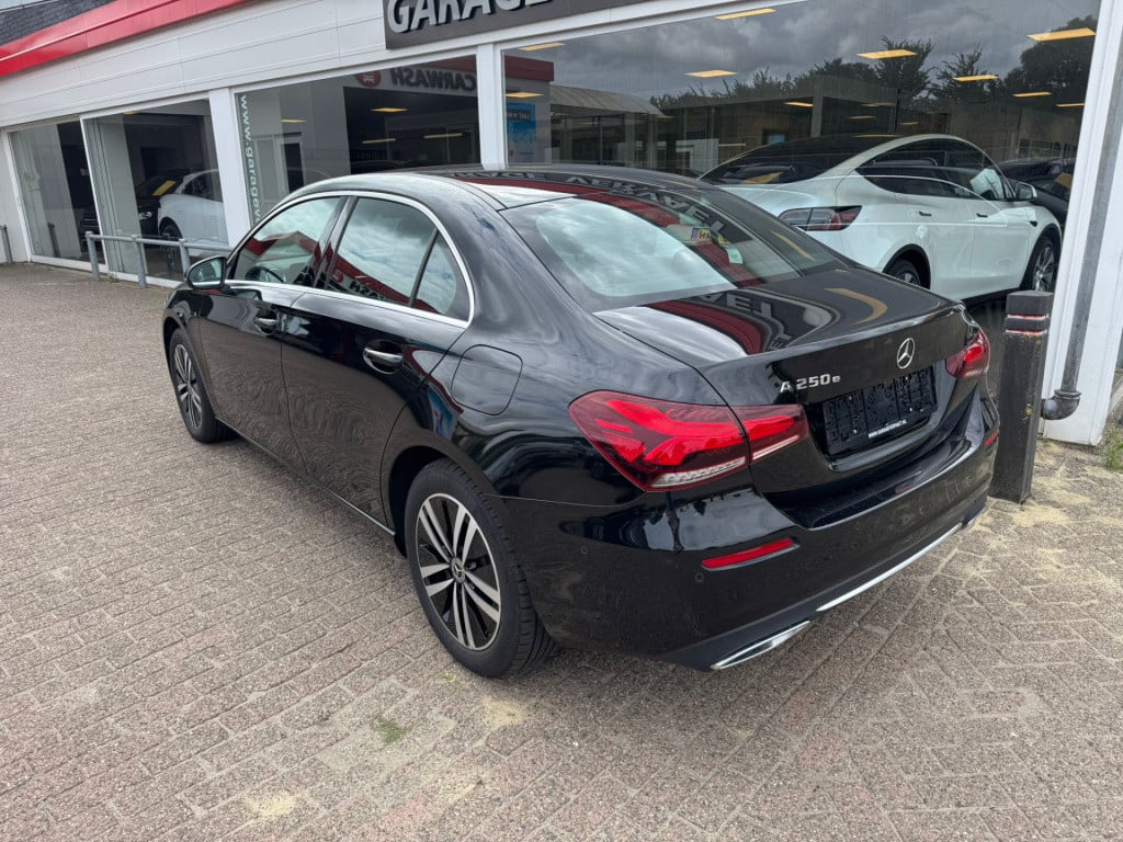 Mercedes-Benz A-Klasse 250 e business solution luxury limited