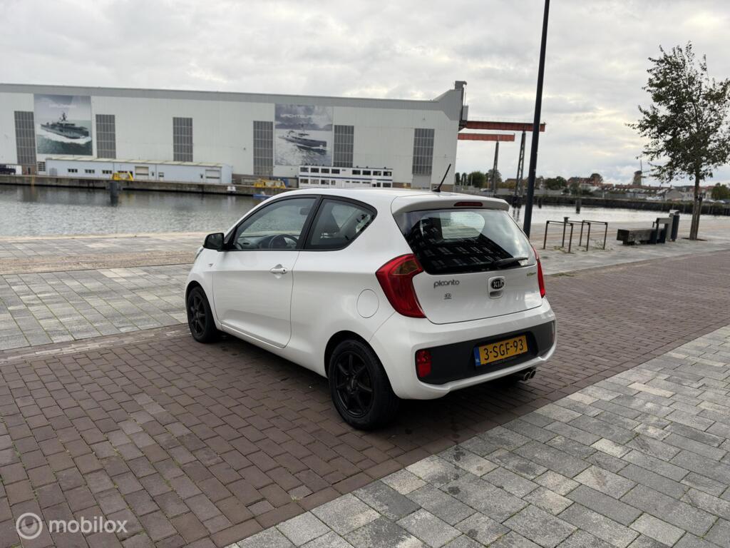 Kia Picanto 1.0 CVVT Plus Pack Airco km136.558 Nap BJ2013