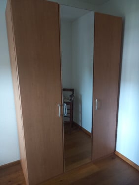Kledingkast met spiegel