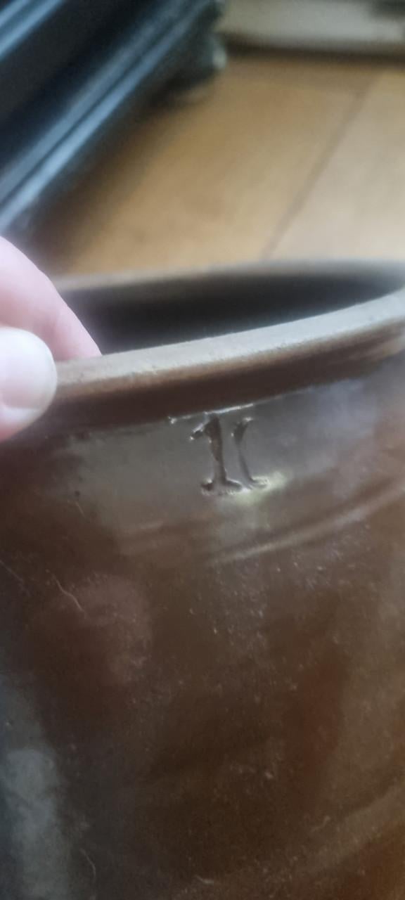 Prachtige aardewerk pot met oren