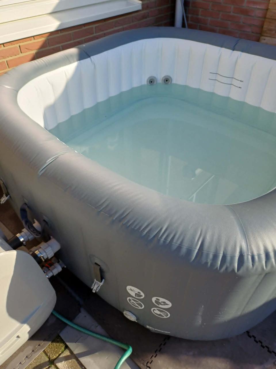 Bestway Spa Lay-Z-Spa Hawaii Hydrojet Pro 8 hydrojets & 140 airjets