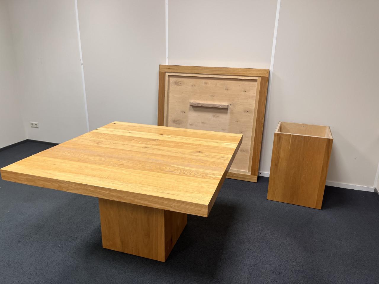 Gratis af te halen  2 tafels