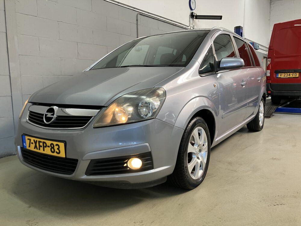 Opel Zafira 1.8 Essentia 7 Persoons