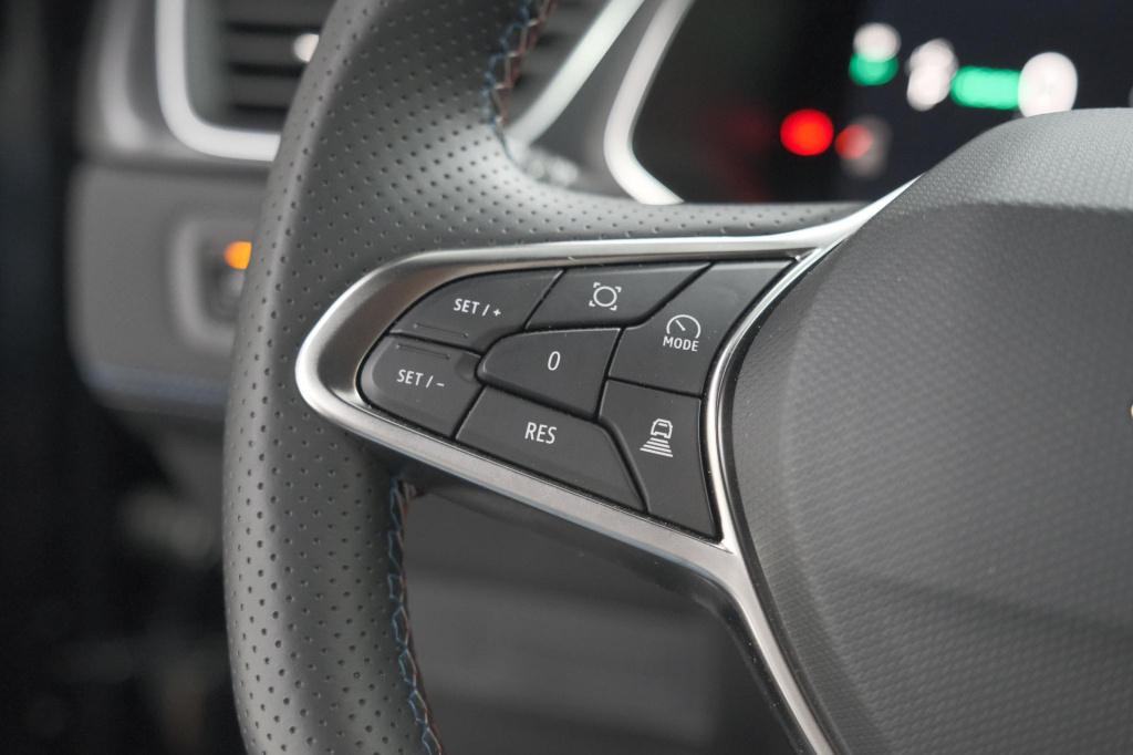 Renault Captur 1.8 e-tech full hybrid 160 esprit alpine | rondom camerazich