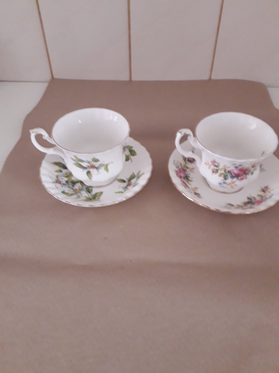 3 Royal Albert kopjes