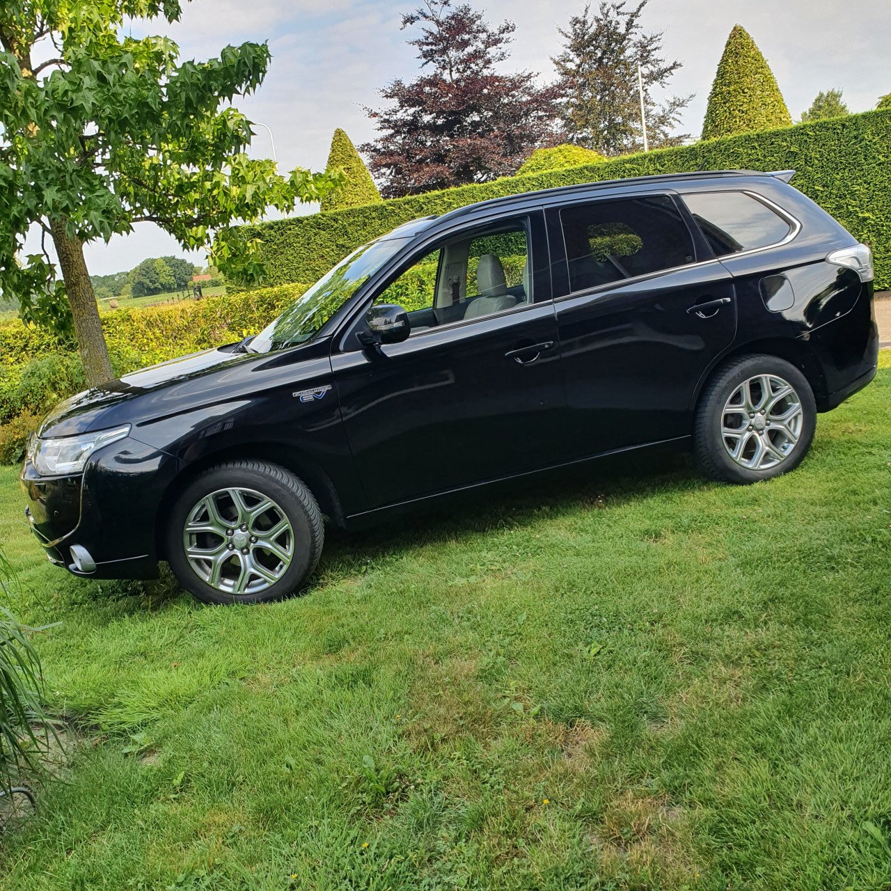 Mitsubishi Outlander Phev 7 zitter 4WD 7 persoons!
