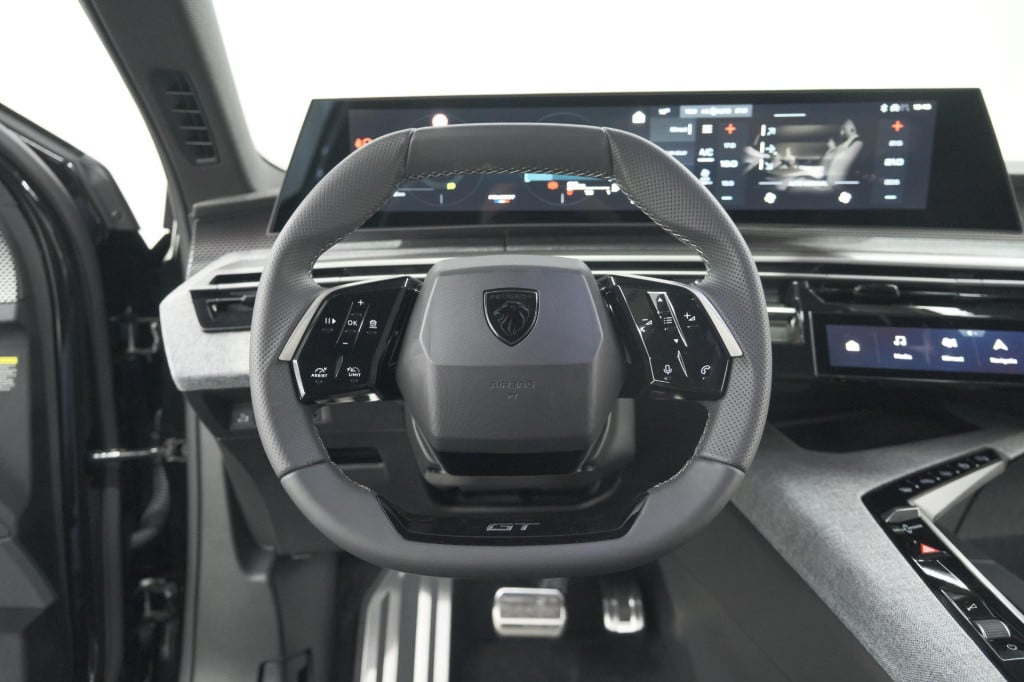 Peugeot 3008 hybrid 145 e-dcs6 gt | elektrische kofferklep | camera | adapt